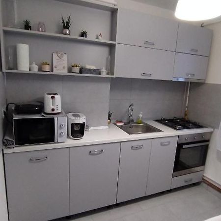 Ana Apartament รึมนิคูวัลเจีย ภายนอก รูปภาพ