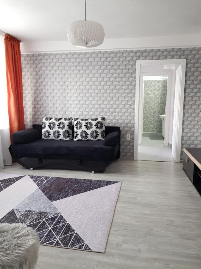 Ana Apartament รึมนิคูวัลเจีย ภายนอก รูปภาพ