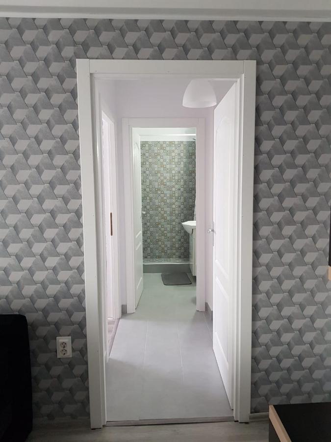 Ana Apartament รึมนิคูวัลเจีย ภายนอก รูปภาพ