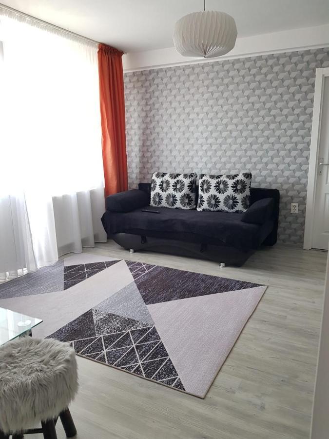 Ana Apartament รึมนิคูวัลเจีย ภายนอก รูปภาพ