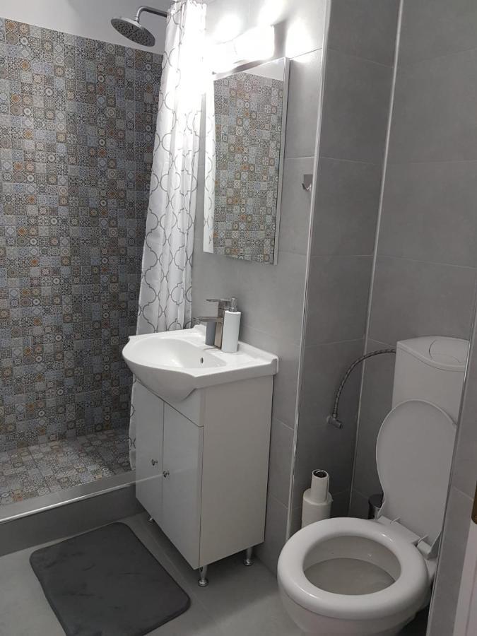 Ana Apartament รึมนิคูวัลเจีย ภายนอก รูปภาพ