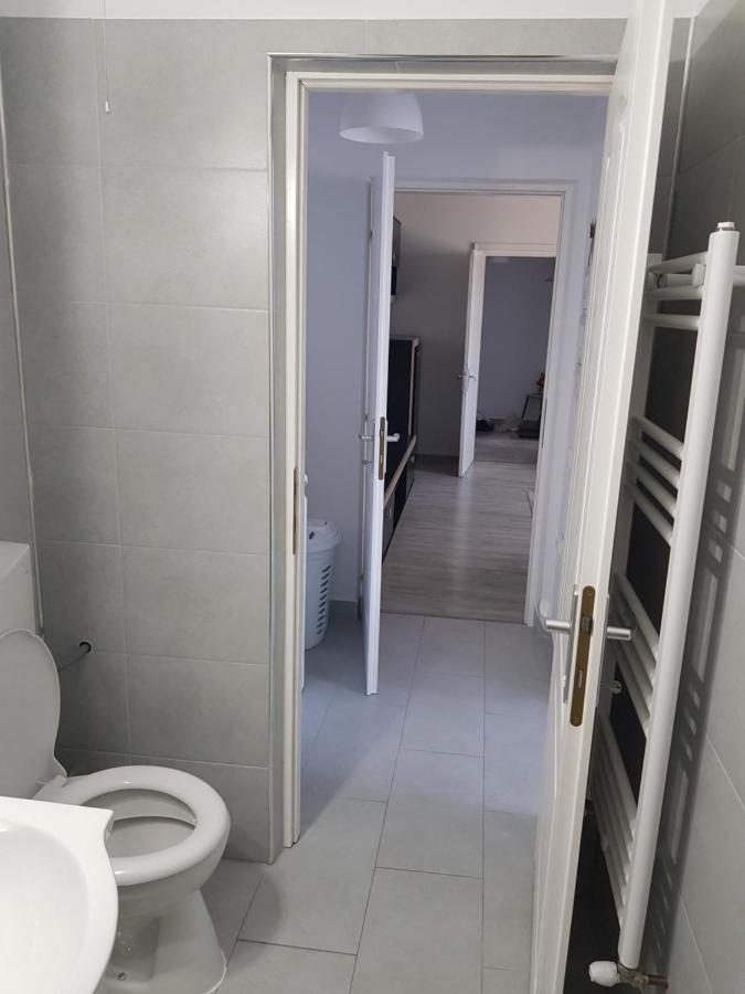 Ana Apartament รึมนิคูวัลเจีย ภายนอก รูปภาพ